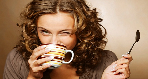 Καφές και λεμόνι: Είναι καλός συνδυασμός; - Με Υγεία