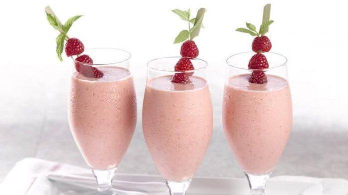 smoothies με γιαούρτι